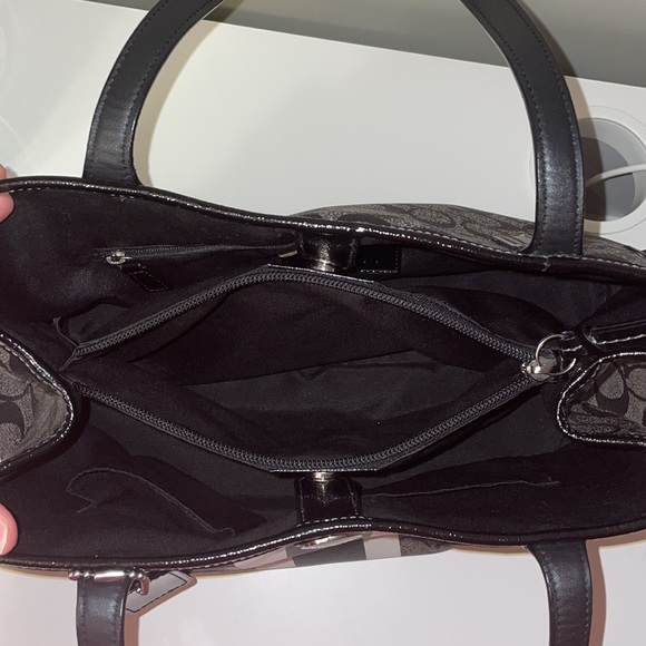 Coach Shoulder Bag - Picture 12 of 13